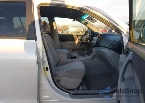 2008 Toyota Highlander z USA, uszkodzony, nr VIN JTEES41A782036729